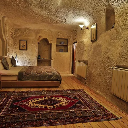 Hotell La Casa Cave 3*
