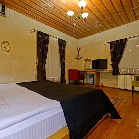 La Casa Cave فندق أُتْشيسار