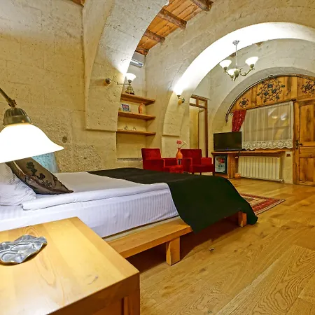 فندق La Casa Cave 3*