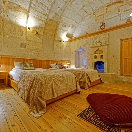 La Casa Cave فندق 3*