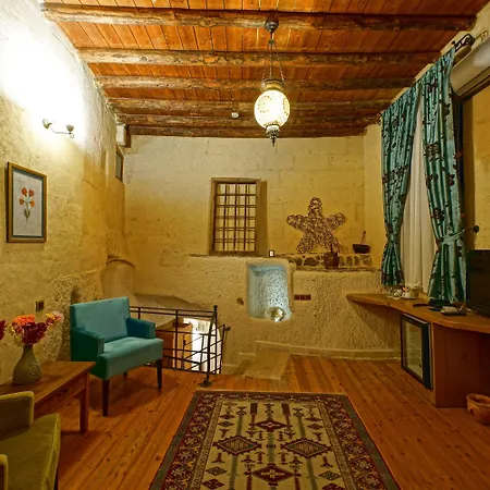 Hotel La Casa Cave