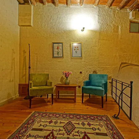 La Casa Cave