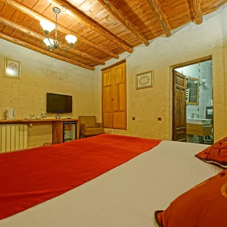 La Casa Cave Otel