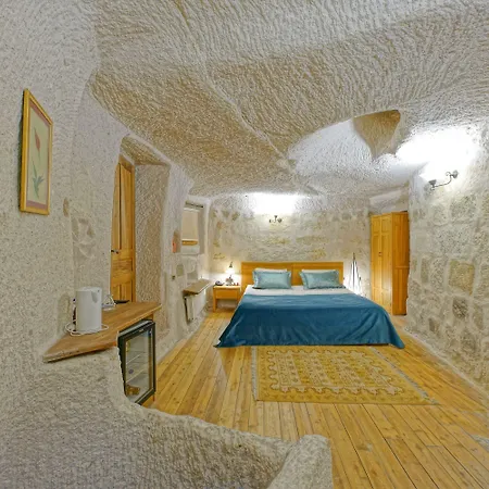 Hotel La Casa Cave 3*