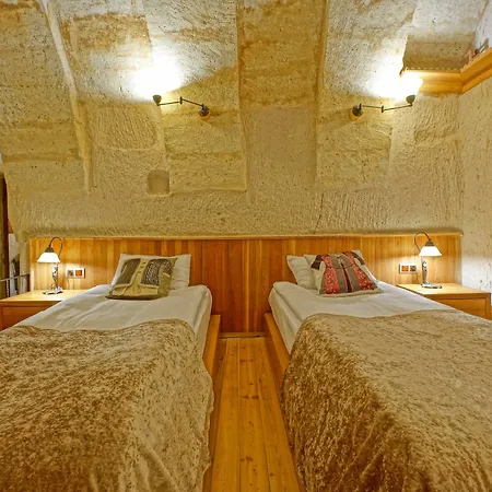 Hotell La Casa Cave 3*