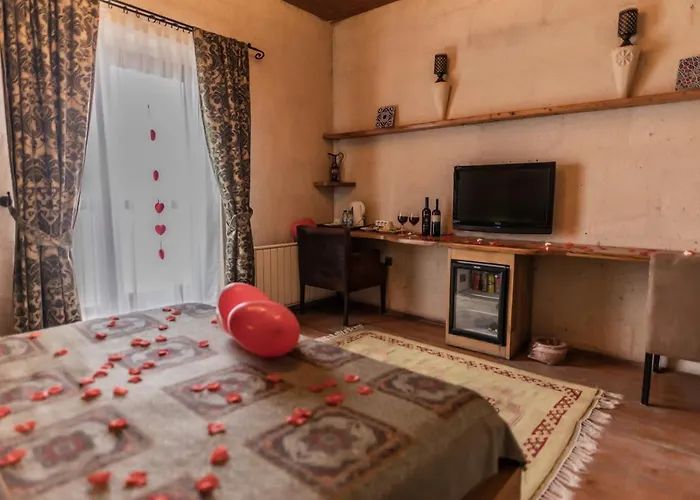 La Casa Cave Hotel 3*